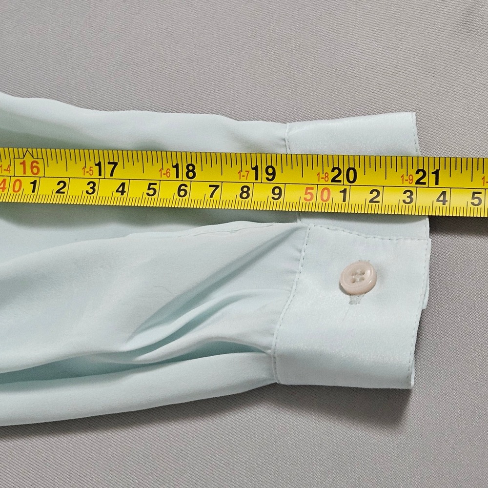 Vintage Liquid Silk Mint Button Up Blouse Minimalist Soft Clean Workwear Size 10 - Picture 8 of 9